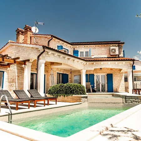 Torre Iv * Tar-Vabriga